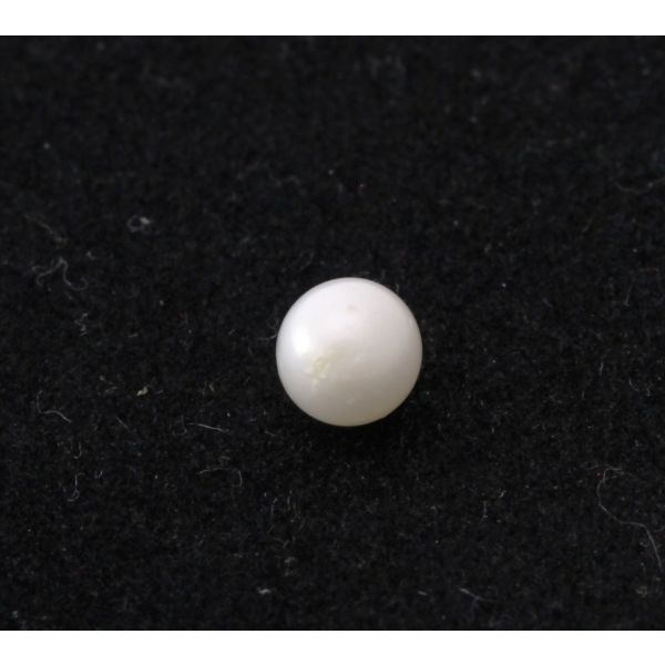 1.49 Carats Natural White Basra Pearl 6.02x5.85x5.84mm