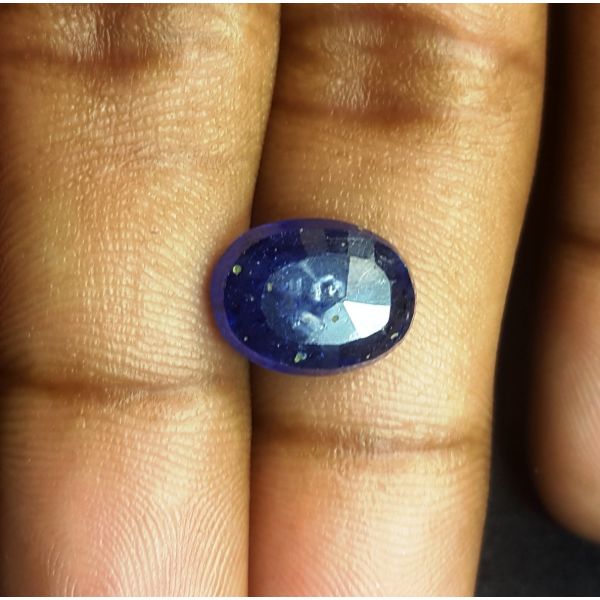 5.86 Carats Natural Blue Sapphire 11.95 x 9.15 x 9.15 mm
