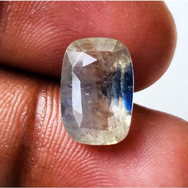 6.71 Carat Yellowish Blue Sapphire 12.83 x 8.72 x 5.52 mm