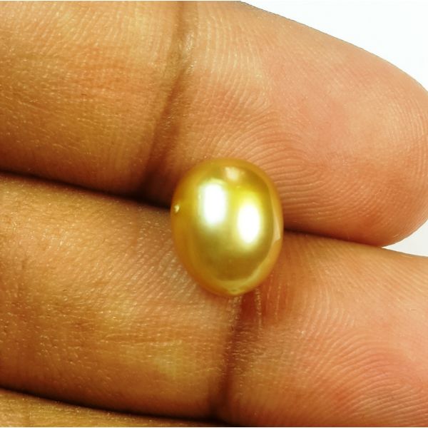 4.89 Carats Natural Golden Pearl 10.22 x 8.6 mm