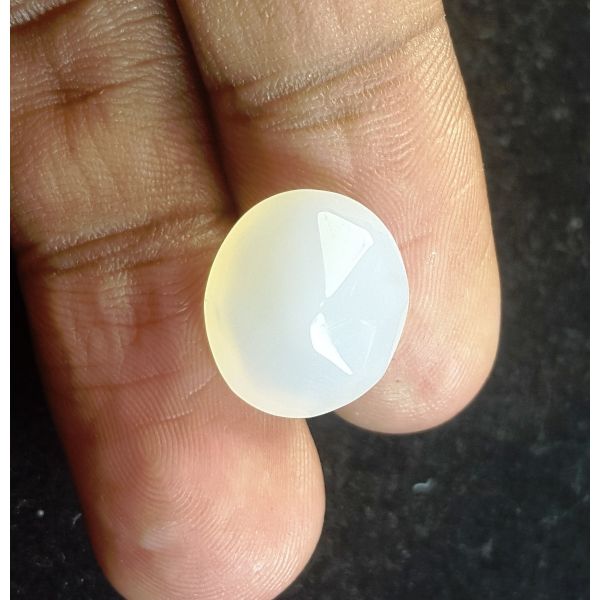 7.94 Carats Natural White Agate 14.07 x 12.45 x 7.40 mm