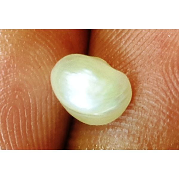 2.71 Carats Basra Pearl 8.86 x 7.05 x 6.56 mm