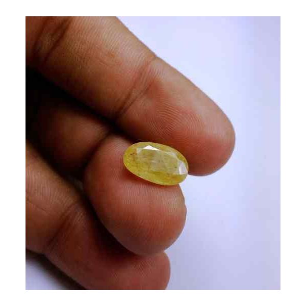 4.21 Carats Ceyloni Yellow Sapphire 12.83 x 8.13 x 4.50 mm