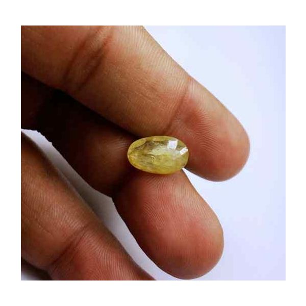 4.21 Carats Ceyloni Yellow Sapphire 12.83 x 8.13 x 4.50 mm