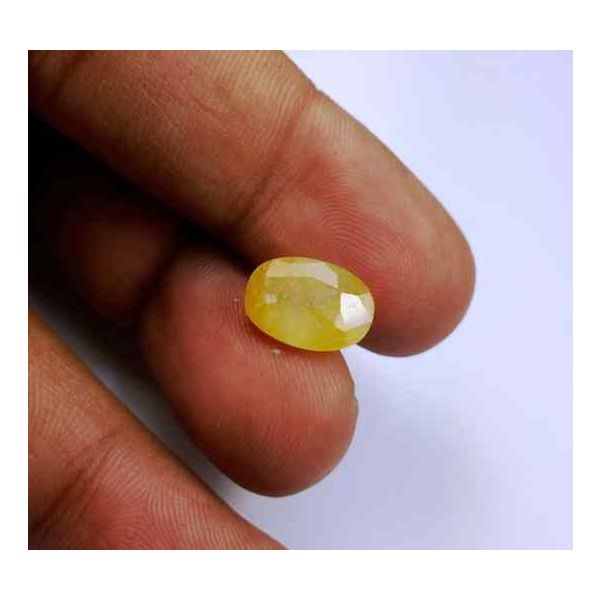 4.12 Carats Ceyloni Yellow Sapphire 11.82 x 8.21 x 4.50 mm