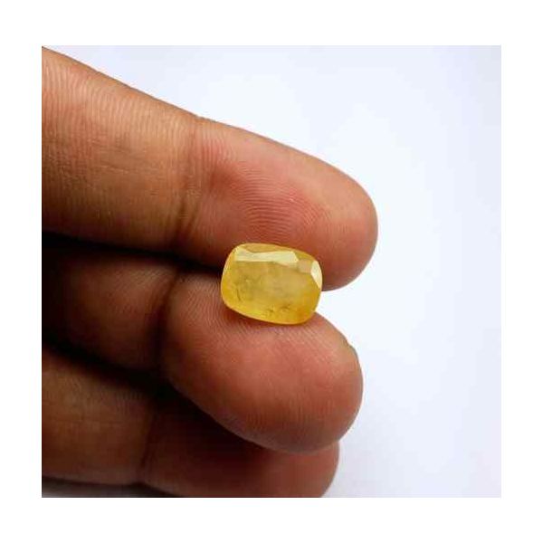 4.24 Carats Ceylon Yellow Sapphire 11.38 x 8.63 x 4.42 mm