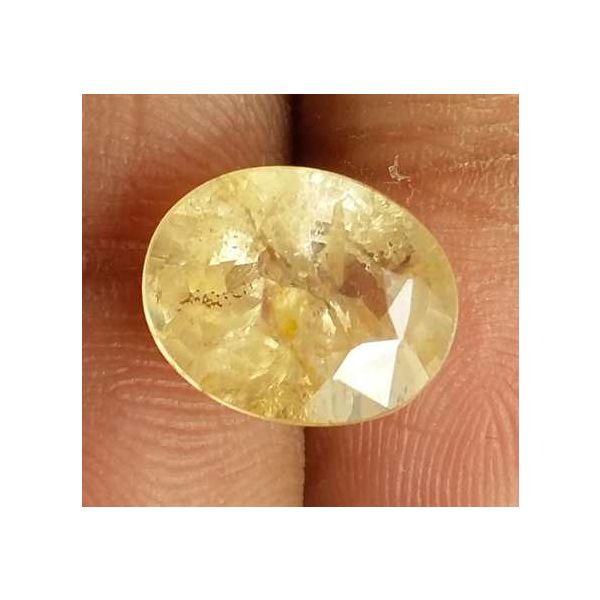 4.64 Carats Yellow Sapphire 10.65 x 8.55 x 5.80 mm