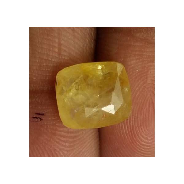 4.82 Carats Yellow Sapphire 9.45 x 8.45 x 5.42 mm