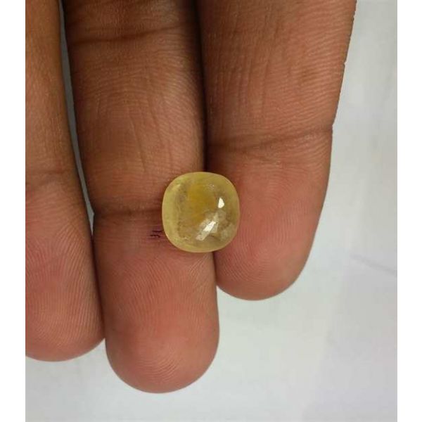 6.09 Carats Yellow Sapphire 10.40 x 10.25 x 5.87 mm