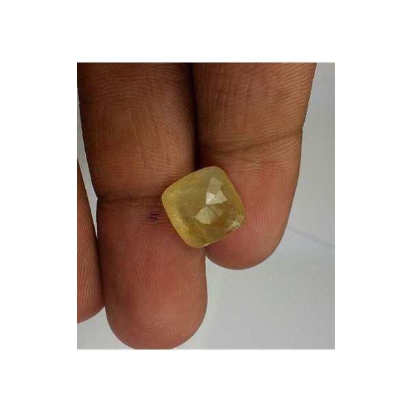 8.85 Carats Yellow Sapphire 11.41 x 11.10 x 6.70 mm