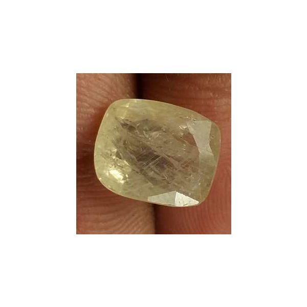 4.35 Carats Yellow Sapphire 10.02 x 8.20 x 5.25 mm