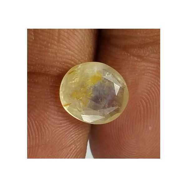 3.27 Carats Yellow Sapphire 10.05 x 8.92 x 3.63 mm