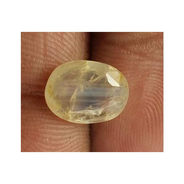 3.44 Carats Yellow Sapphire 10.00 x 7.80 x 4.06 mm