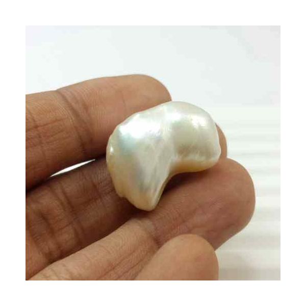 39.02 Carats Natural Venezuela Pearl 23.35 x 15.37 x 12.10 mm