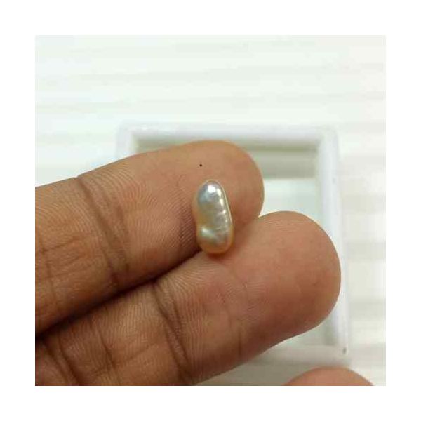 1.7 Carats Natural Venezuela Pearl 8.88 x 4.35 x 4.34 mm