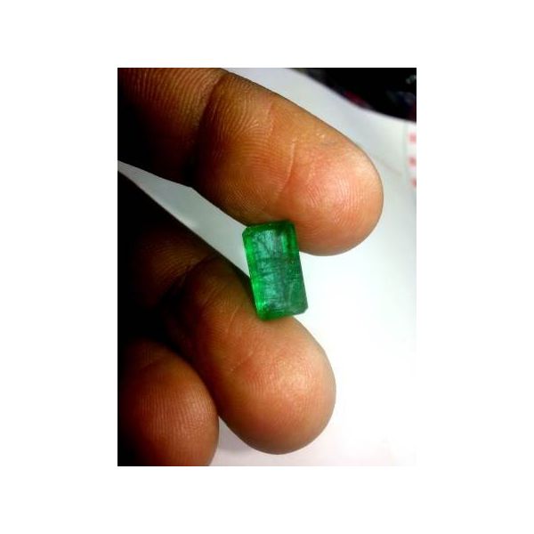 4.03 Carats Colombian Emerald 13.40 x 7.18 x 4.45 mm