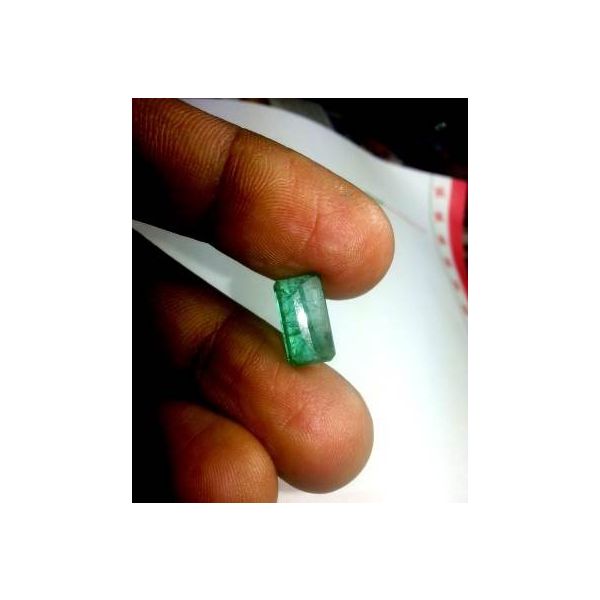 4.03 Carats Colombian Emerald 13.40 x 7.18 x 4.45 mm
