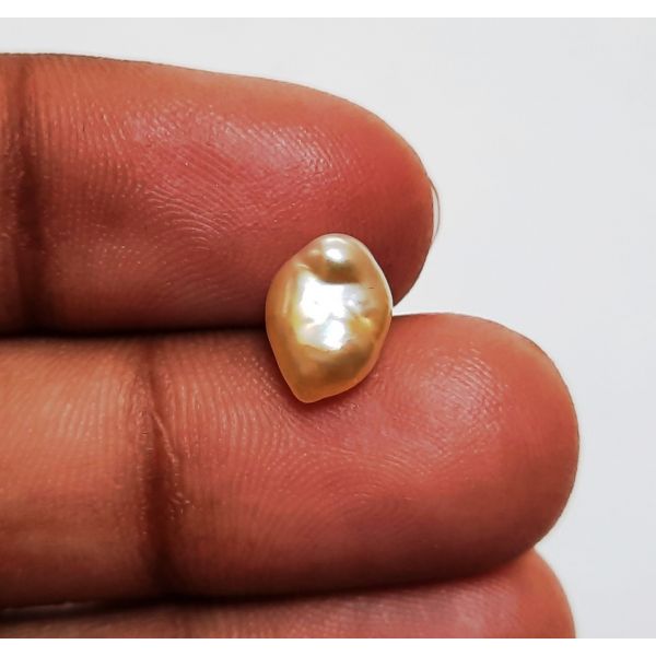 2.28 Carats Natural Golden Pearl 9.61 x 9.09 x 4.81 mm