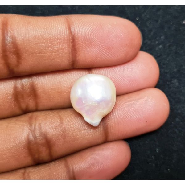 19.13 carats Natural White Venezuela Pearl 16.19x13.88x13.68 mm