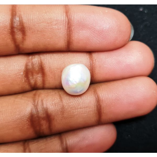 9.26 carats Natural White Venezuela Pearl 11.23x10.41x10.57 mm