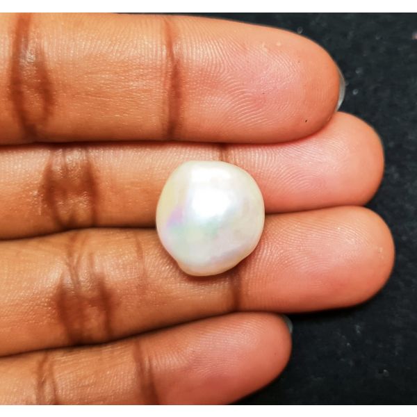 22.29 carats Natural White Venezuela Pearl 15.82x14.68x13.84 mm