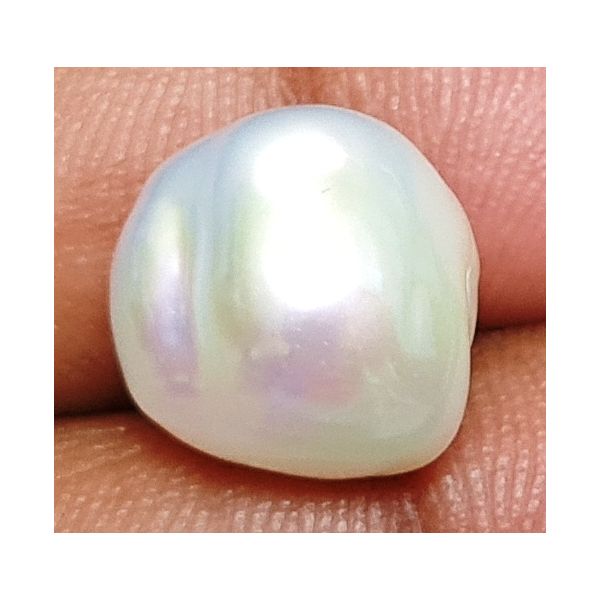 9.56 carats Natural White Venezuela Pearl 10.96x11.36x10.50 mm