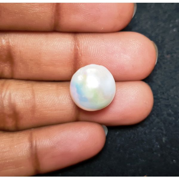 15.67 carats Natural White Venezuela Pearl 13.80x12.34x12.91 mm