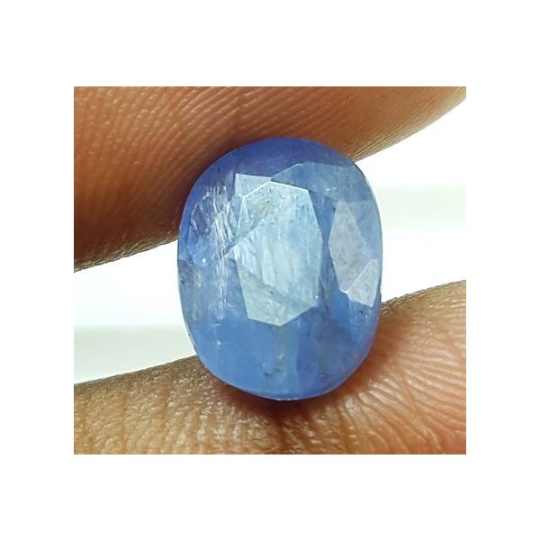 4.70 Carats Natural Blue Sapphire 10.79x8.31x5.19 mm