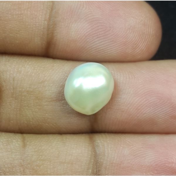 3.21 Carats Natural Creamy White Pearl 10.11 x 8.92 x 5.43 mm