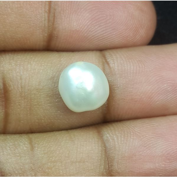 3.73 Carats Natural Creamy White Pearl 9.37 x 9.24 x 5.92 mm
