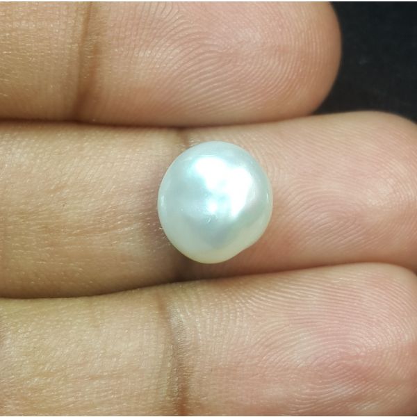 4.74 Carats Natural Creamy White Pearl 10.29 x 9.38 x 6.76 mm