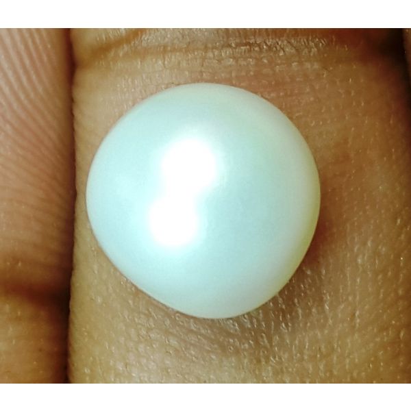 4.31 Carats Natural Creamy White Pearl 9.46 x 9.25 x 6.85 mm