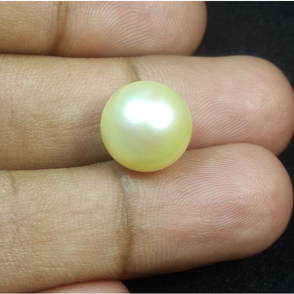 9.98 Carats Natural Creamy White Pearl 11.48 x 11.35 x 11.04 mm