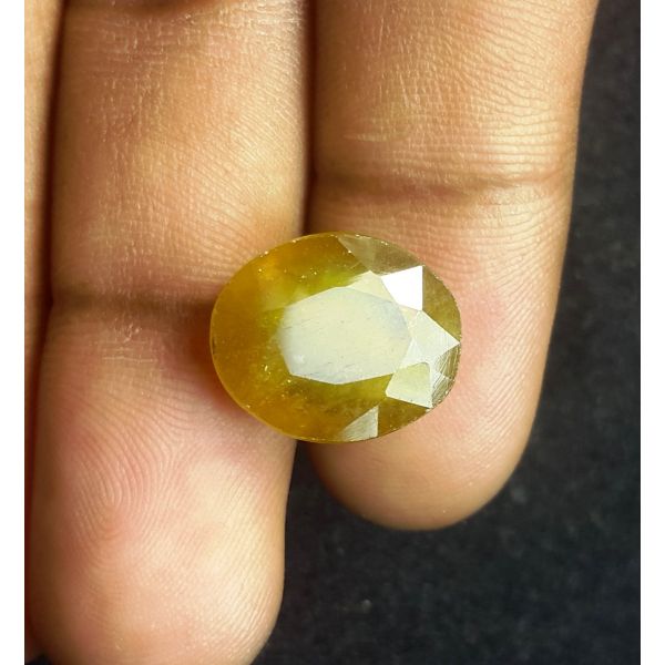 18.25 Carats Natural Yellow Sapphire 15.16 x 12.59 x 8.92 mm