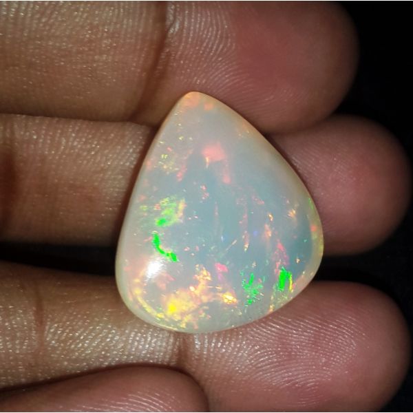 25.20 Carats Natural White Opal 21.41 x 20.84 x 14.62 mm