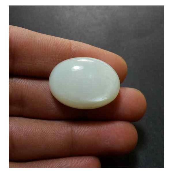 30.4 Carats Moonstone 22.79 x 17.32 x 9.94 mm