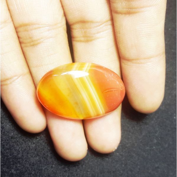 27.10 carats Natural Banded Agate 28.40 x 18.46 x 6.56 mm