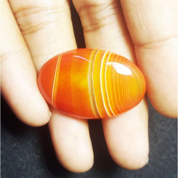 24.70 carats Natural Banded Agate 28.92 x 18.85 x 5.64 mm