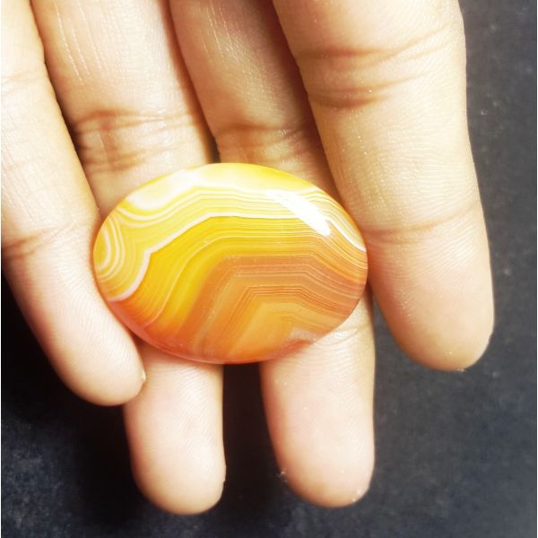 29.80 carats Natural Banded Agate 30.32 x 22.74 x 5.43 mm