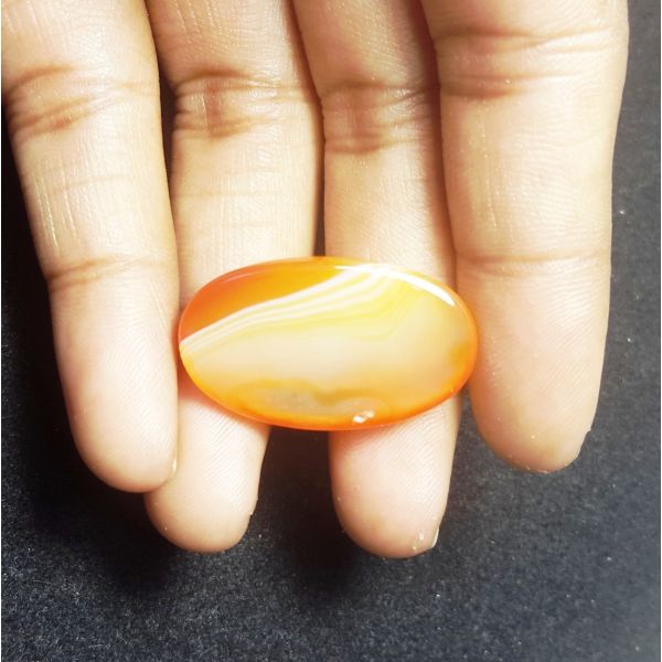 23.35 carats Natural Banded Agate 27.73 x 16.30 x 6.33 mm