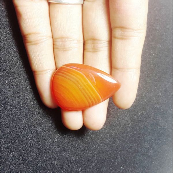 33.71 carats Natural Banded Agate 35.11 x 24.59 x 5.43 mm