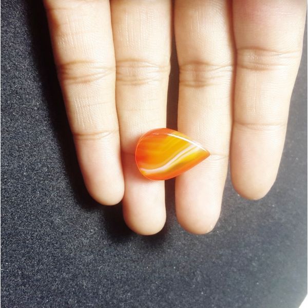 12.62 carats Natural Banded Agate 19.79 x 14.32 x 6.57 mm