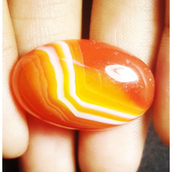 24.20 carat Natural Banded Agate 25.92 x 16.51 x 7.21 mm