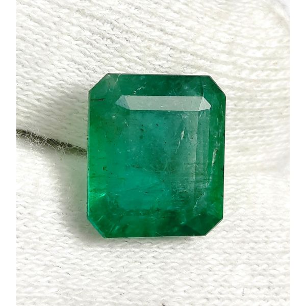 8.81 Carats Natural Zambian Emerald 13.87x10.2x6.18mm