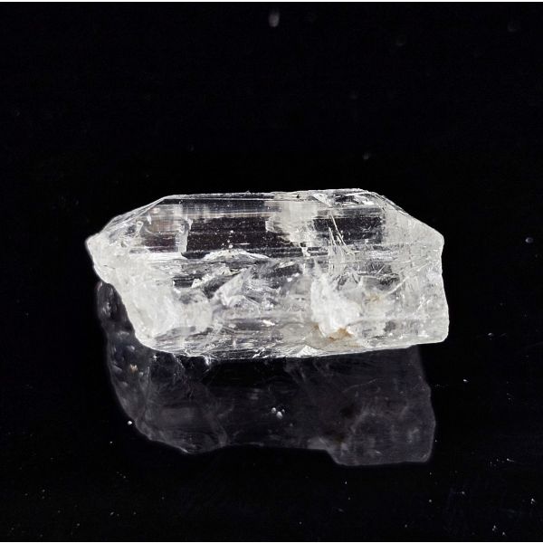 18.87 Carats Natural White Danburite 21.50x9.45x8.44 mm