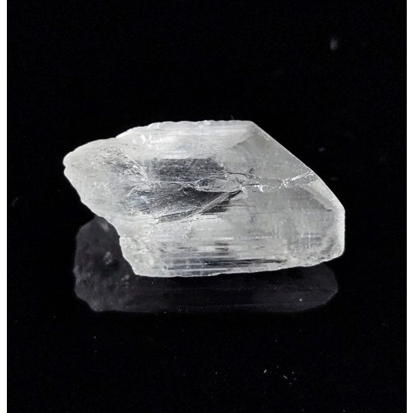 14.20 Carats Natural White Danburite 21.30x8.66x8.03 mm