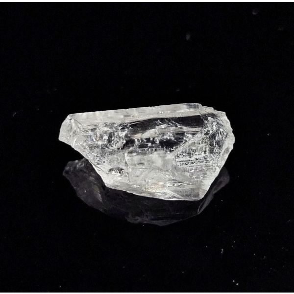 18.66 Carats Natural White Danburite 24.90x11.07x7.77 mm