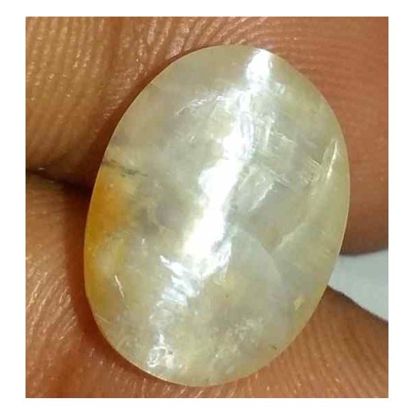 5.91 Carat Light Yellow Kanak Khet Chrysoberyl Cat's Eye 14.41 x 10.56 x 6.53 mm