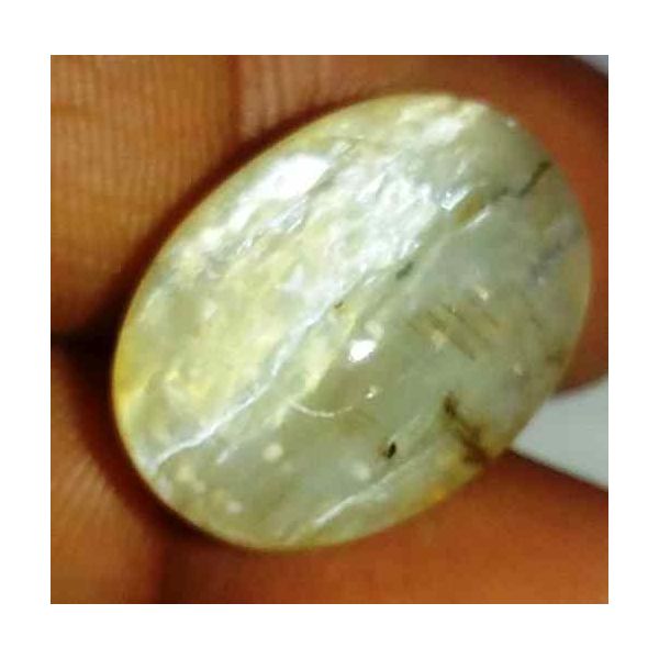 22.79 Carat Light Yellow Kanak Khet Chrysoberyl Cat's Eye 19.51 x 14.45 x 13.12 mm