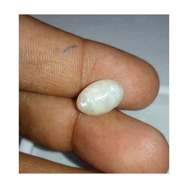 4.68 Carat Creamish White Kanak Khet Chrysoberyl Cat's Eye 12.85 x 8.63 x 6.80 mm